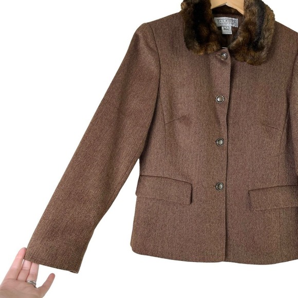 Talbots Faux Fur Collar Wool Herringbone Tweed Button Front Jacket in Brown Sz 8 - Picture 7 of 15